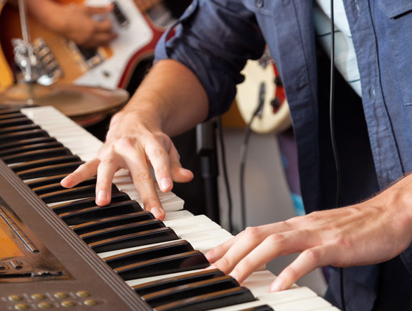 Piano-playing songwriter