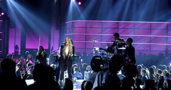 Julia Michaels - "Issues"